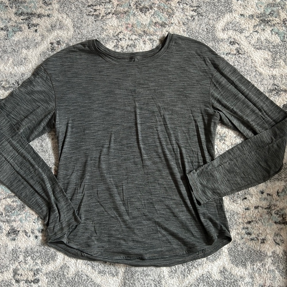 Lululemon long sleeve top